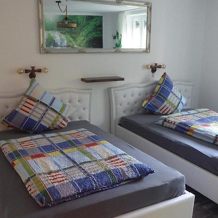 Ferienwohnung Jungle Adventure Gunzburg Bagian luar foto